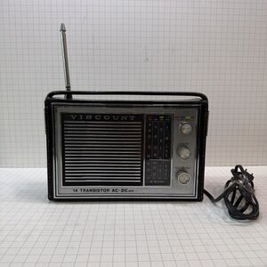 Vintage Viscount Radio Model 1440 Leather Case Radio for Decor or Repair 14 ACDC